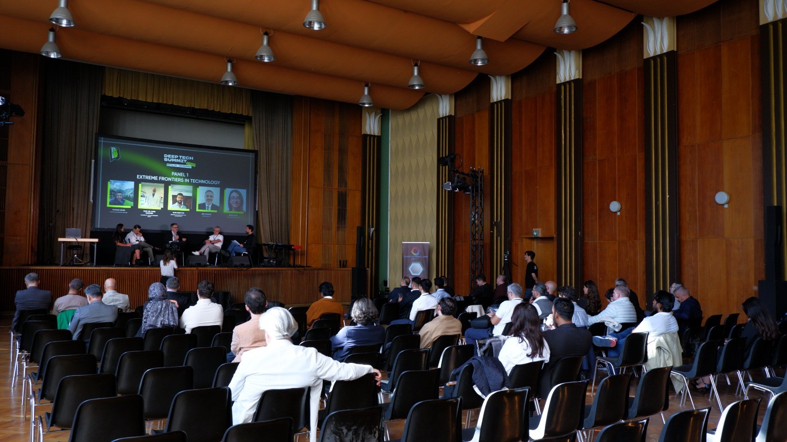 Berlin Welcomes 300-plus Innovators to Venture Vibe Deep Tech Summit